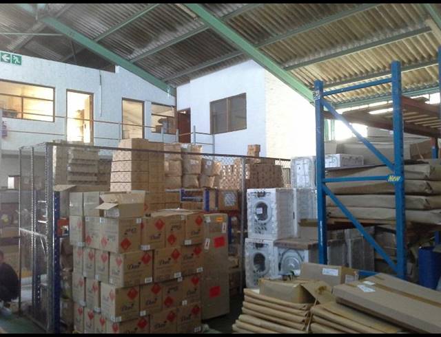 1,172M² WAREHOUSE TO LET IN NDABENI